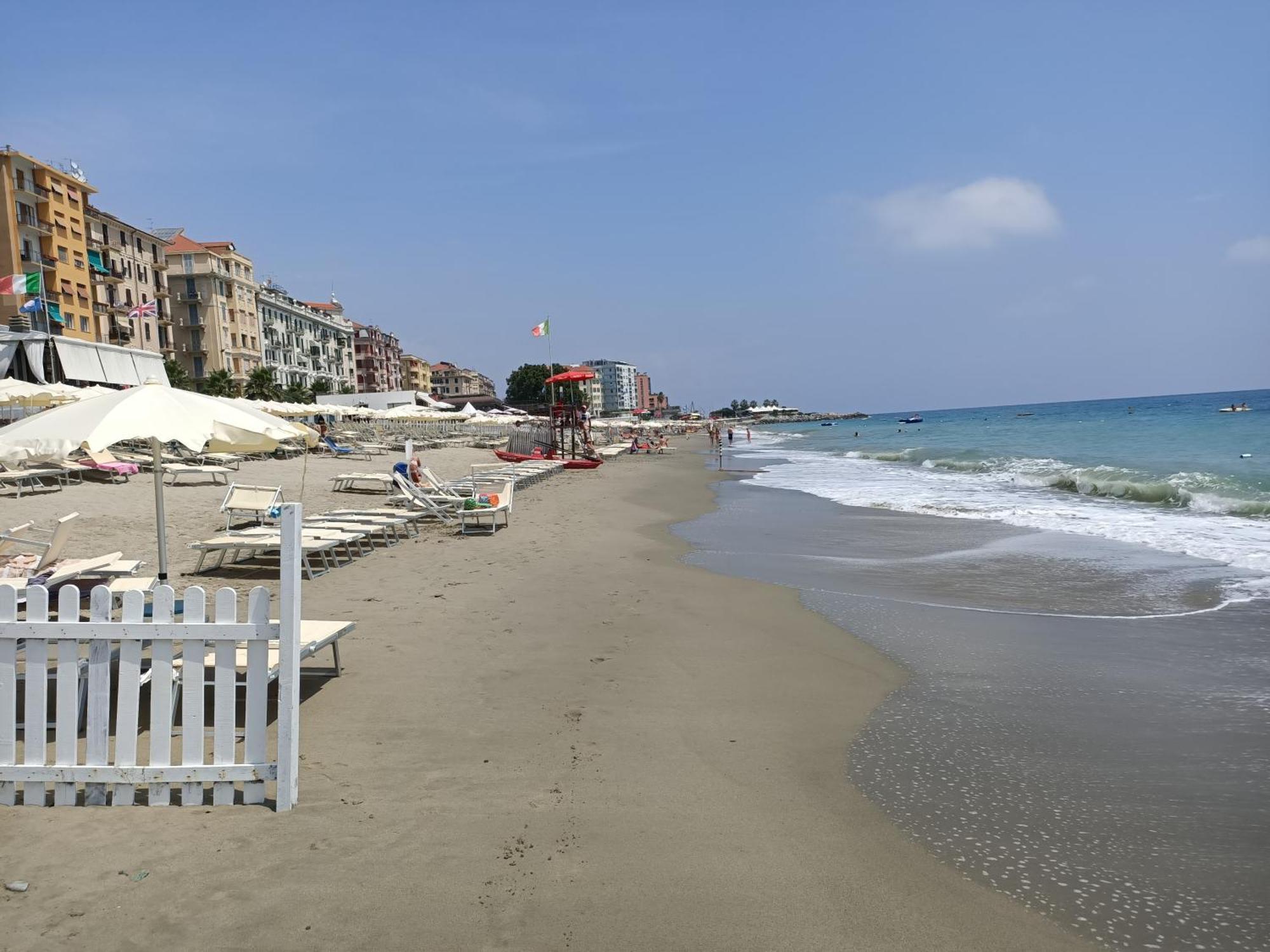 Casa Di Noemi - Seafront With Parking Lägenhet Savona Exteriör bild